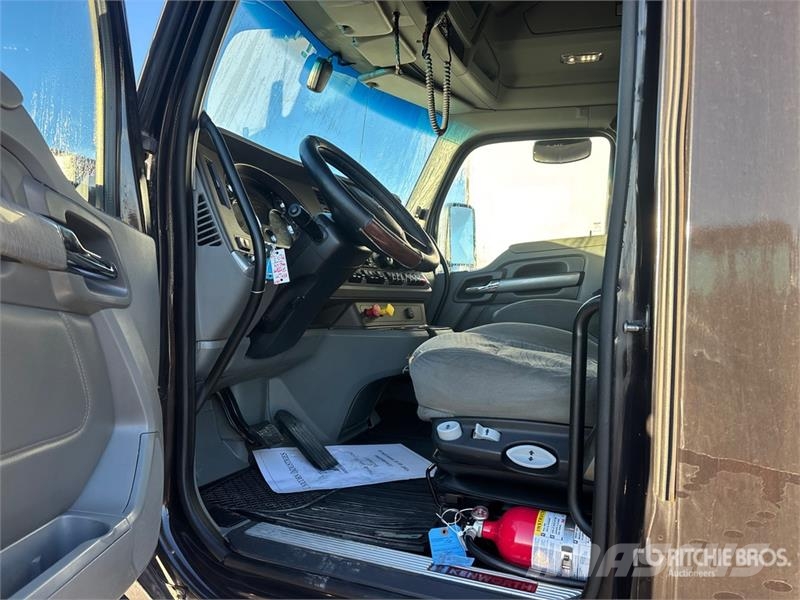 Kenworth T680 Vilcēji