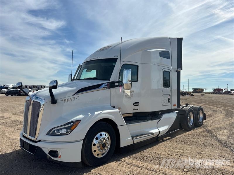 Kenworth T680 Τράκτορες