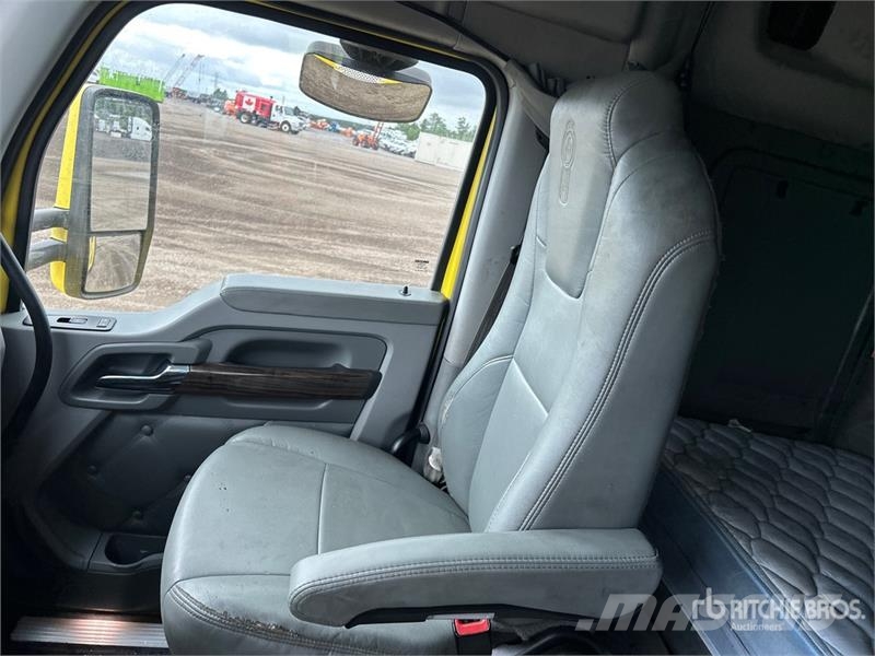 Kenworth T680 Vetopöytäautot
