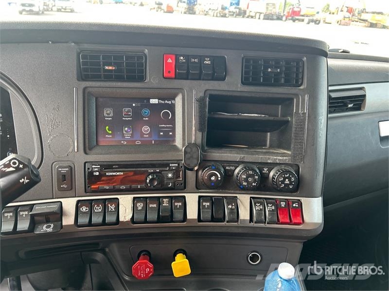 Kenworth T680 Vetopöytäautot