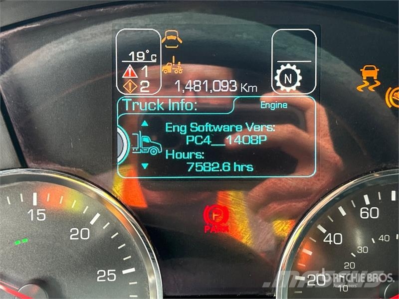 Kenworth T680 Vetopöytäautot