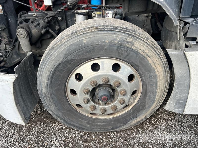 Kenworth T680 Vetopöytäautot