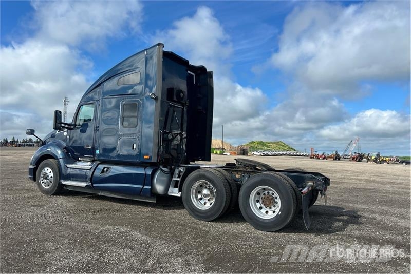 Kenworth T680 Tractor Units