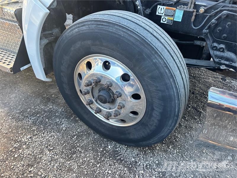 Kenworth T680 牵引车