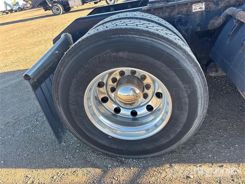 Kenworth T680 牵引车