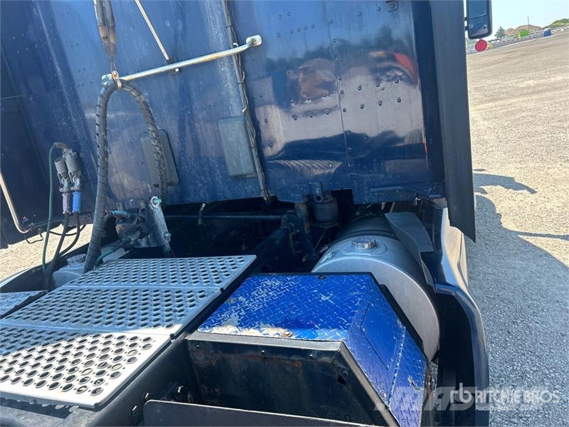 Kenworth T680 Truck Tractor Units
