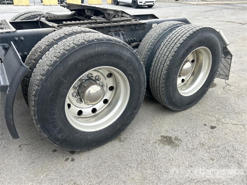 Kenworth T680 Sattelzugmaschinen