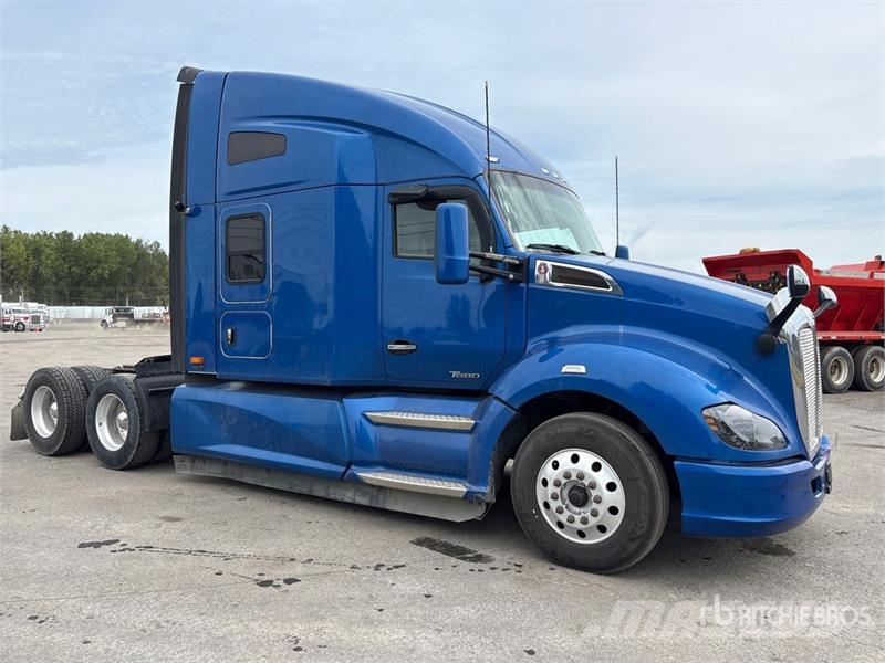 Kenworth T680 Седельные тягачи