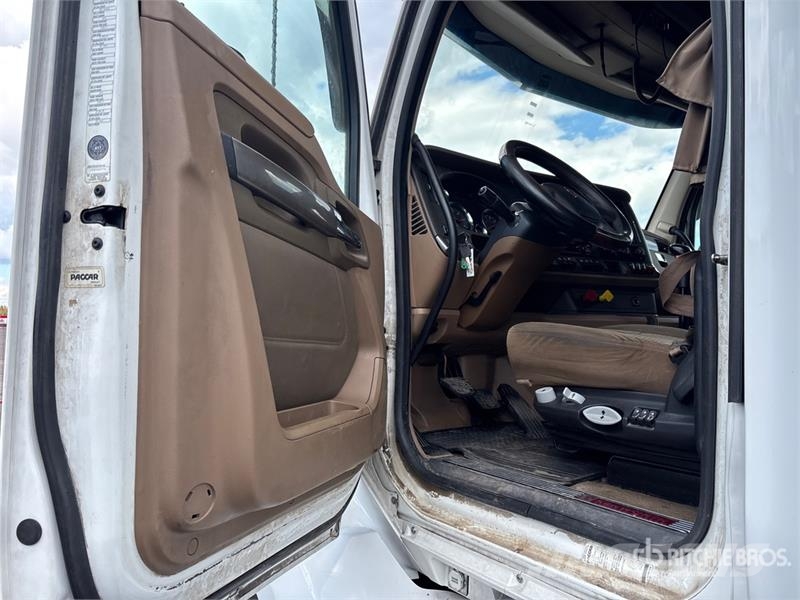 Kenworth T680 وحدات الجر