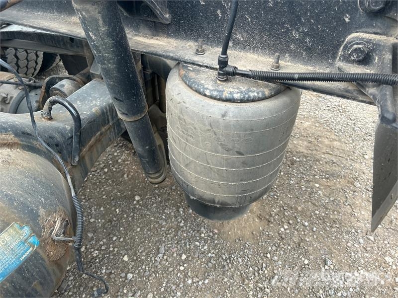 Kenworth T680 Tractor Units