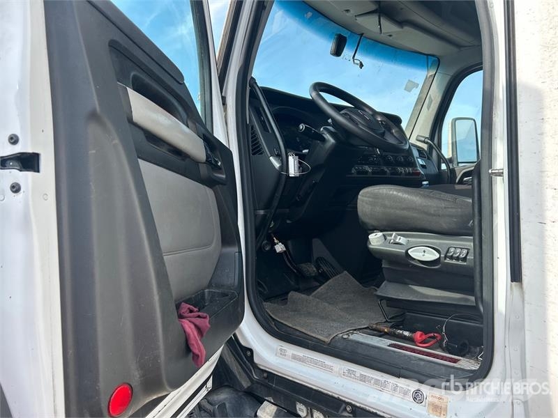 Kenworth T680 Vetopöytäautot