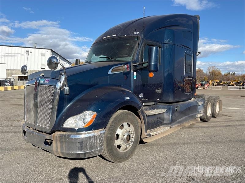 Kenworth T680 وحدات الجر
