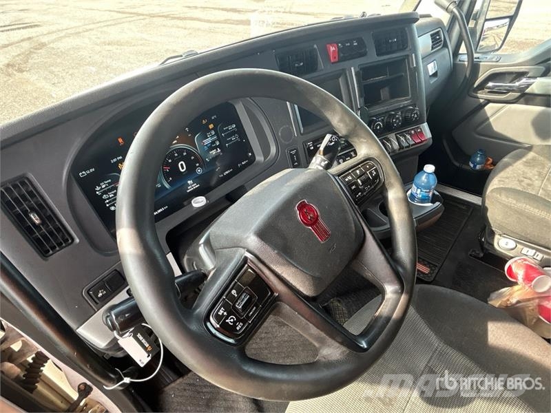 Kenworth T680 Vetopöytäautot