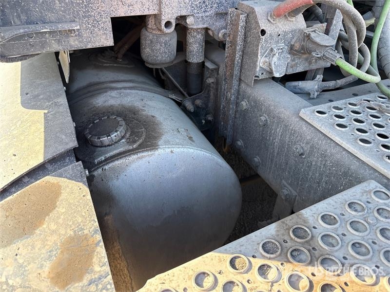 Kenworth T680 وحدات الجر