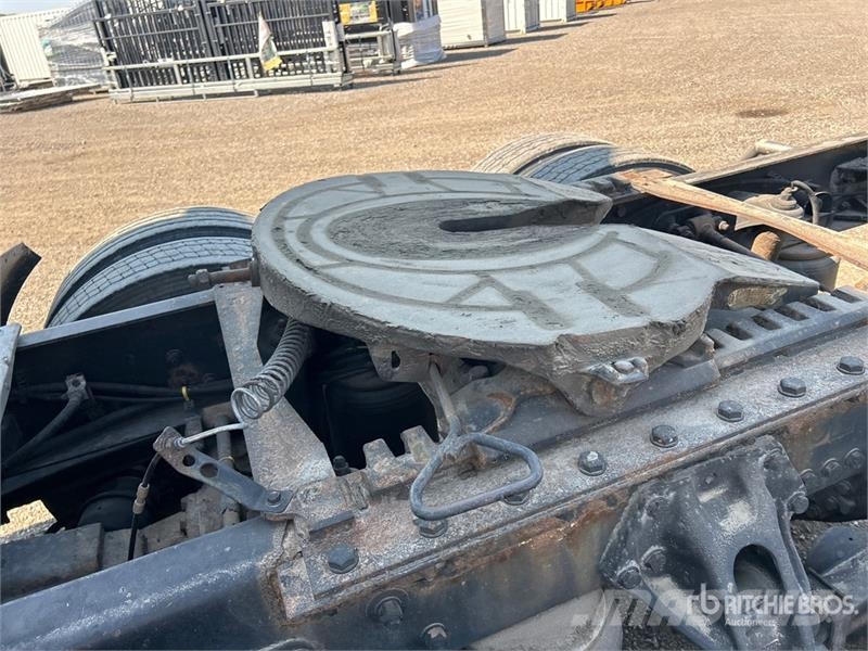 Kenworth T680 Tractor Units