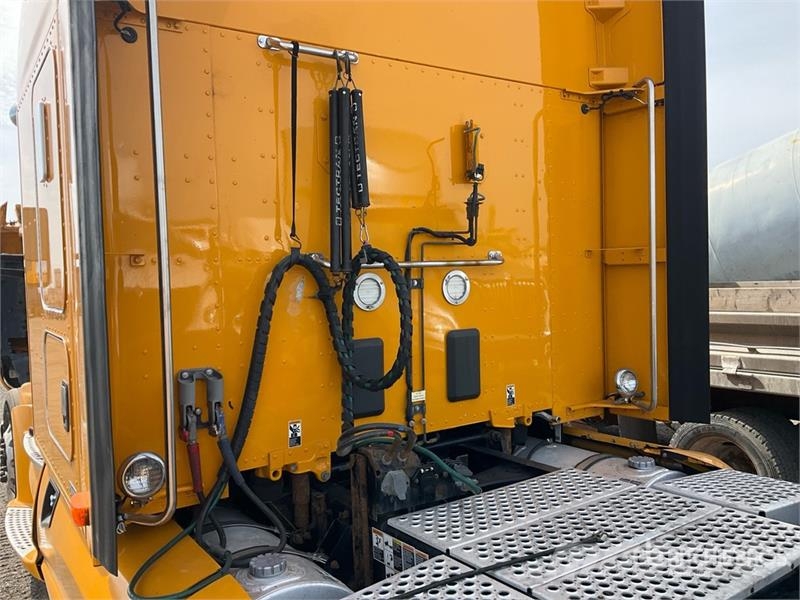 Kenworth T680 Vetopöytäautot