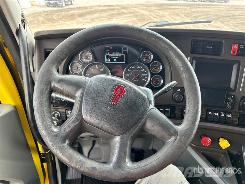 Kenworth T680 Vetopöytäautot