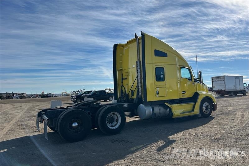 Kenworth T680 Truck Tractor Units