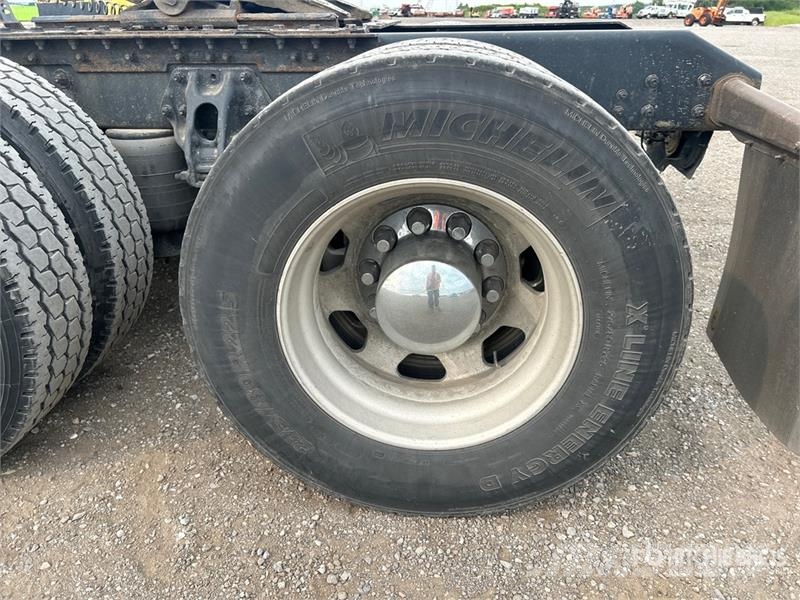 Kenworth T680 Tractor Units