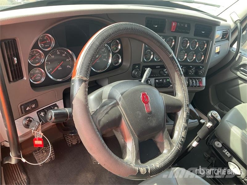 Kenworth T680 Vetopöytäautot