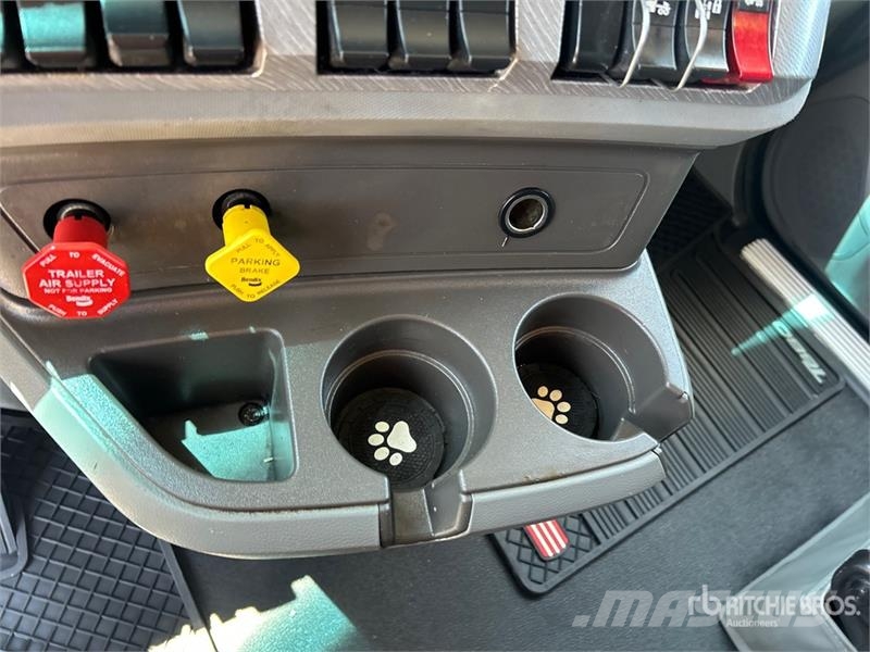 Kenworth T680 Truck Tractor Units