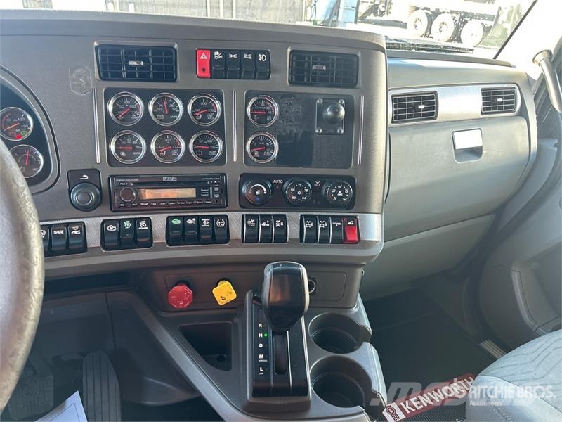 Kenworth T680 Vetopöytäautot