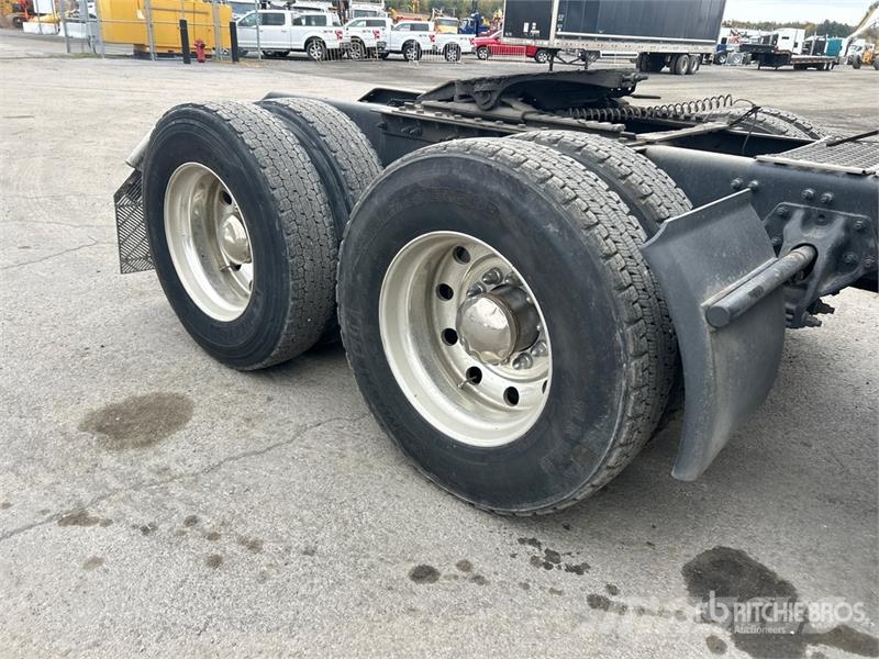 Kenworth T680 Sattelzugmaschinen