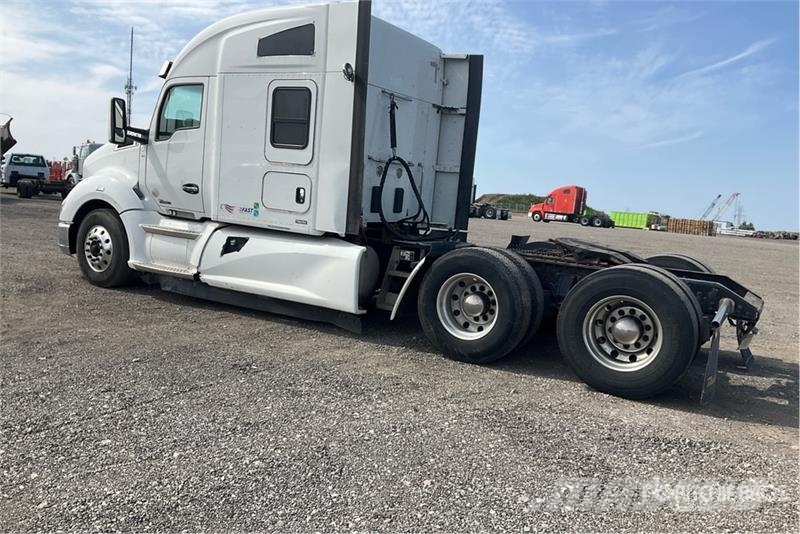Kenworth T680 Vetopöytäautot