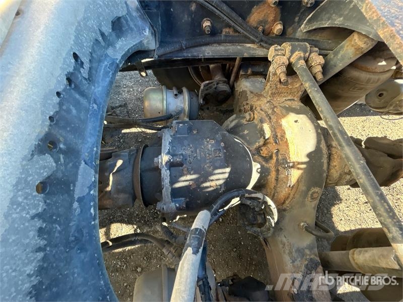 Kenworth T680 6x4 T/A Day Cab Truck Tractor (Inoperable) Tractor Units