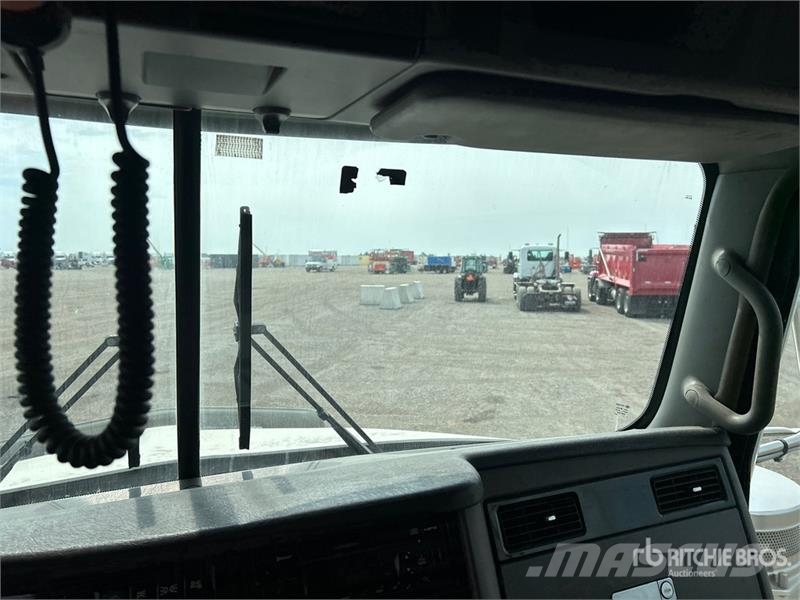 Kenworth T800 Prime Movers