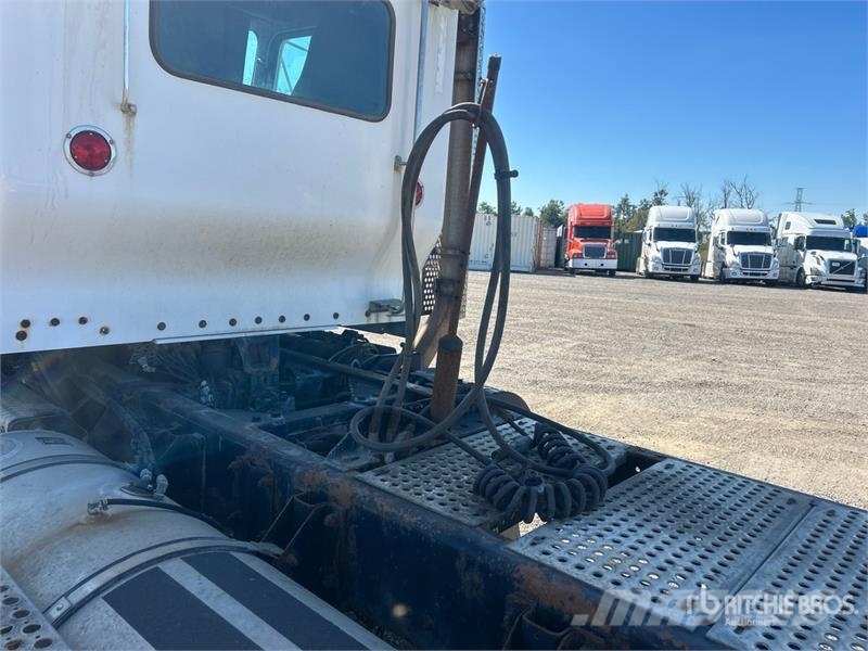 Kenworth T800 Тягачі