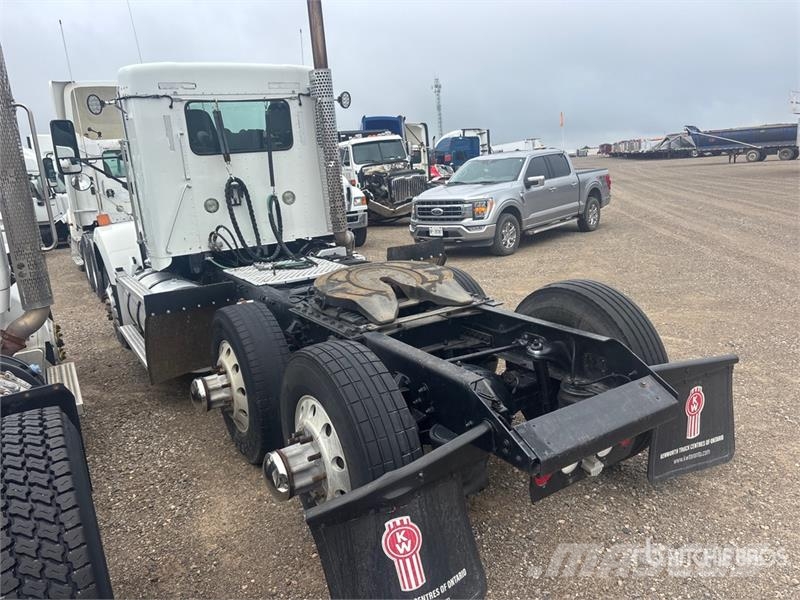 Kenworth T800 Prime Movers