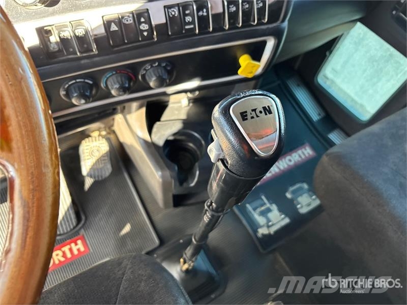 Kenworth T800 Pašizgāzējs