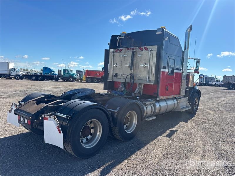 Kenworth T800 Vetopöytäautot