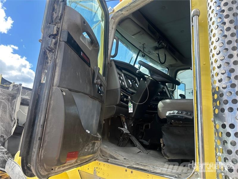 Kenworth T800 Vetopöytäautot