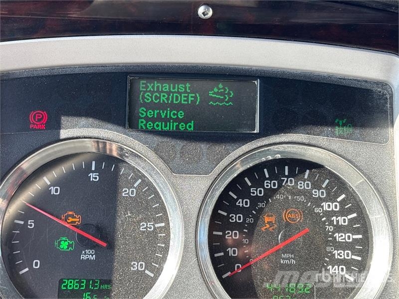 Kenworth T800 Vetopöytäautot