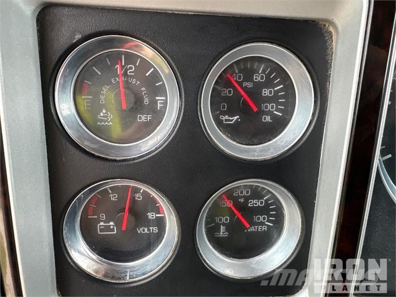 Kenworth T800 Vetopöytäautot