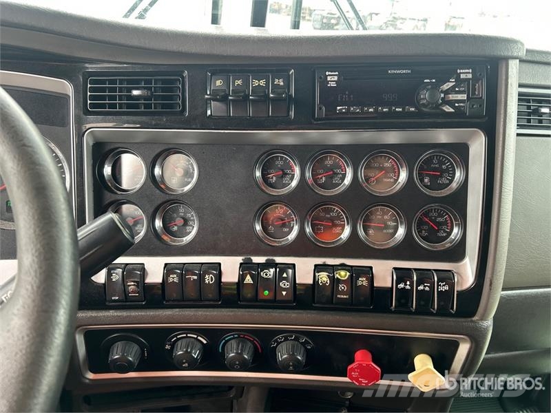 Kenworth T800 Prime Movers