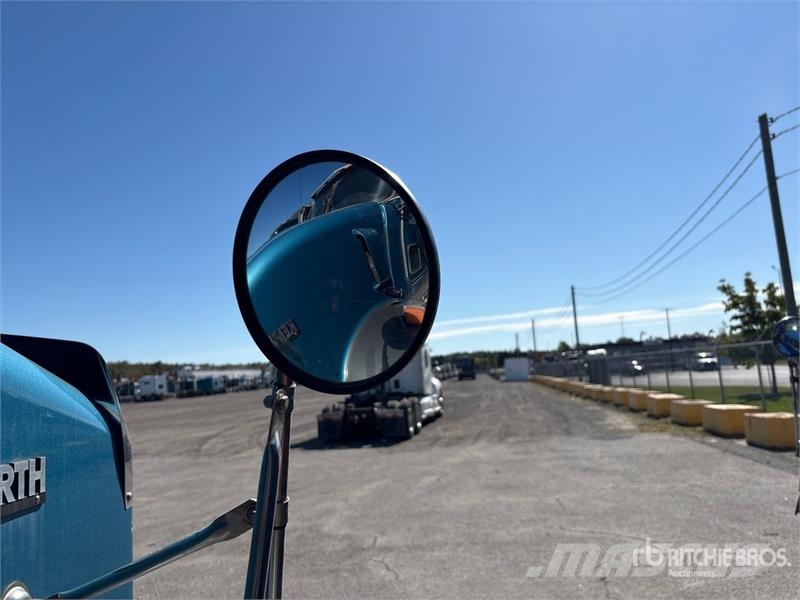 Kenworth T800 牵引车