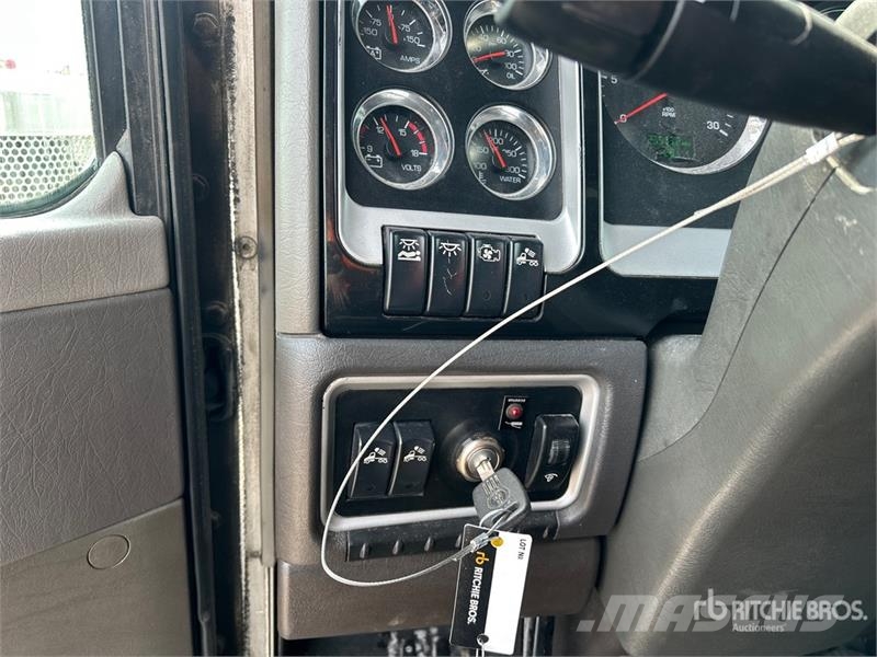 Kenworth T800 Prime Movers