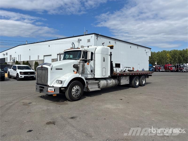 Kenworth T800 Flatbed / Dropside trucks