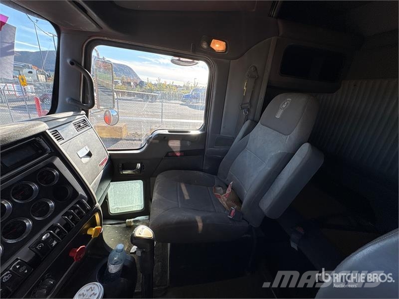 Kenworth T800 Trekkers