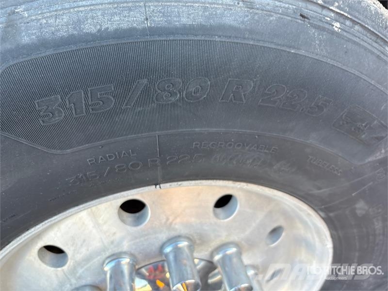 Kenworth T800 Motrici e Trattori Stradali