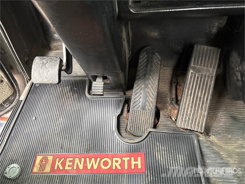 Kenworth T800 Puksiirid
