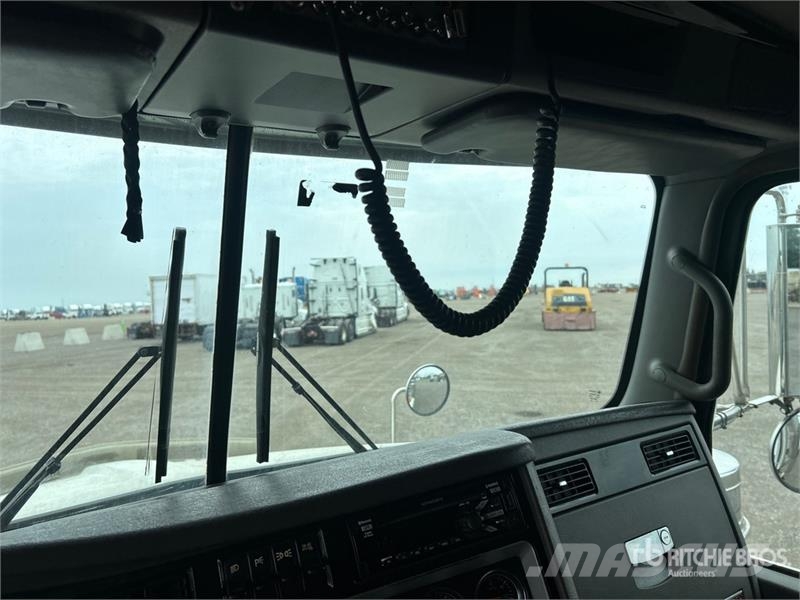 Kenworth T800 Prime Movers