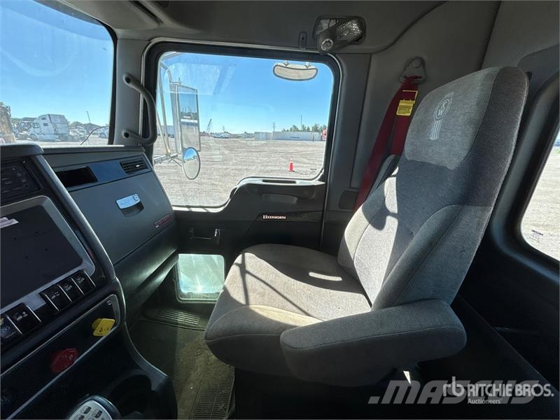 Kenworth T800 Тягачі