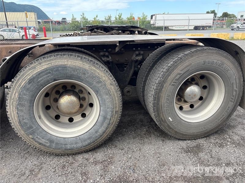 Kenworth T800 Vetopöytäautot