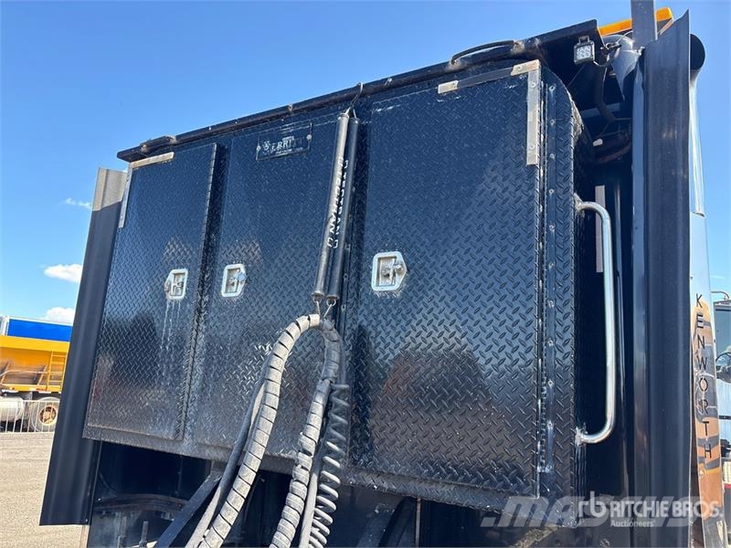 Kenworth T800 Vetopöytäautot