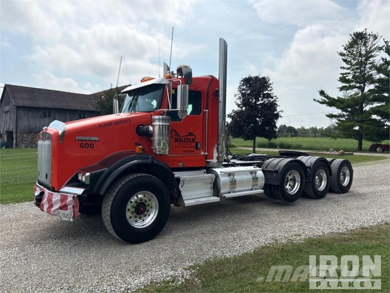 Kenworth T800 Vetopöytäautot
