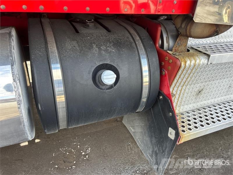 Kenworth T800 وحدات الجر